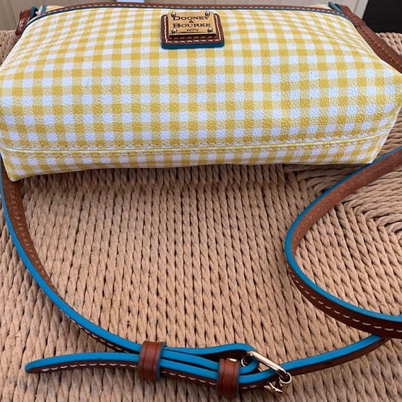 Dooney&bourke yellow/white check crossbody bag - Picture 2 of 2